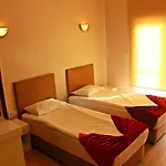 Expoist Hotel 3*