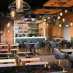 Hotel Expoist