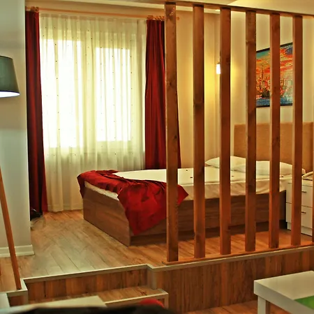 Otel Expoist 3*