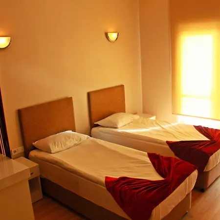 Expoist Hotel 3*
