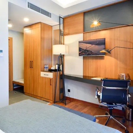 Hotel Expoist 3*